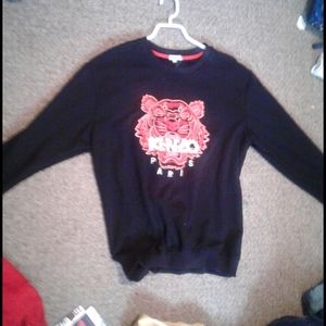 Im selling a sweater